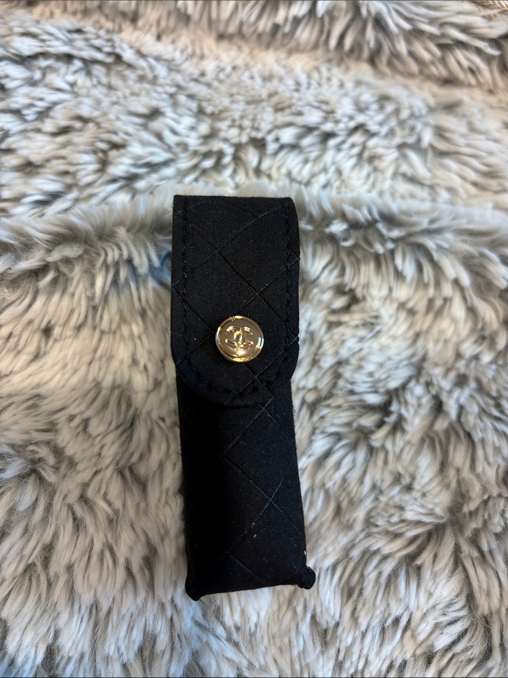 Chanel Velvet Lipstick Case-Luxury Quilted Black with Gold Button - Picture 2 of 6